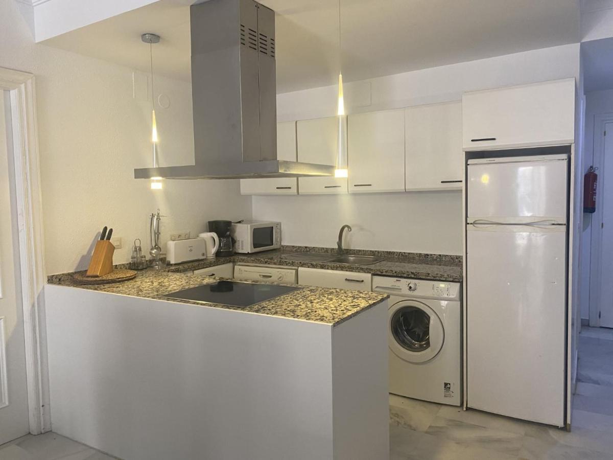 Apartment Large And Elegant In Puerto Banus With Pools And Paddle
